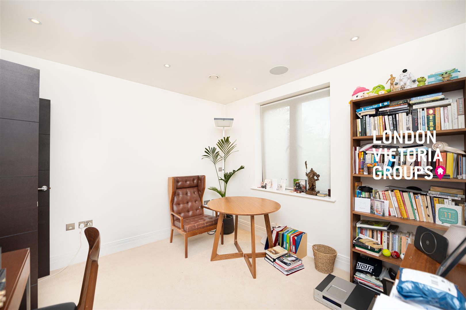 Duchess Crescent, Stanmore